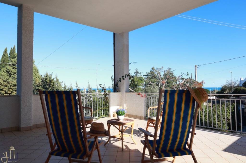 casa indipendente in vendita a Conversano