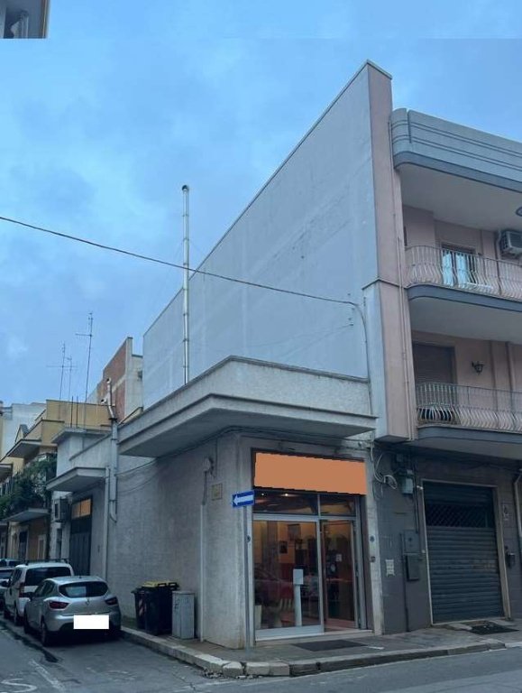 locale commerciale in vendita a Conversano