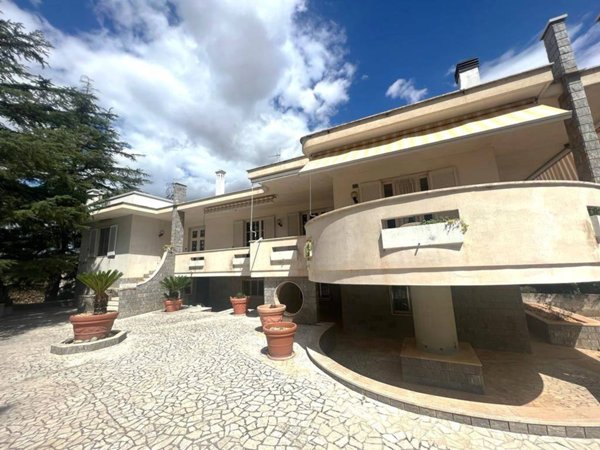 casa indipendente in vendita a Conversano