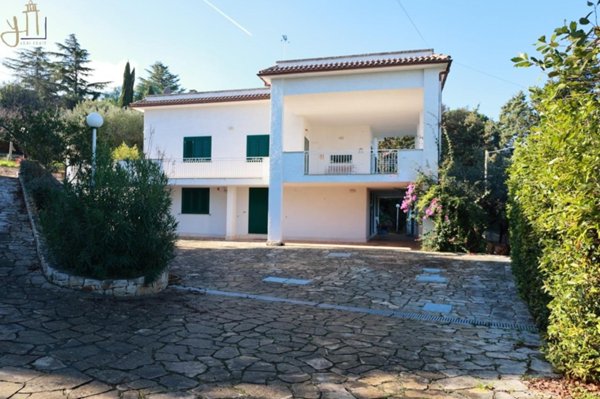 casa indipendente in vendita a Conversano