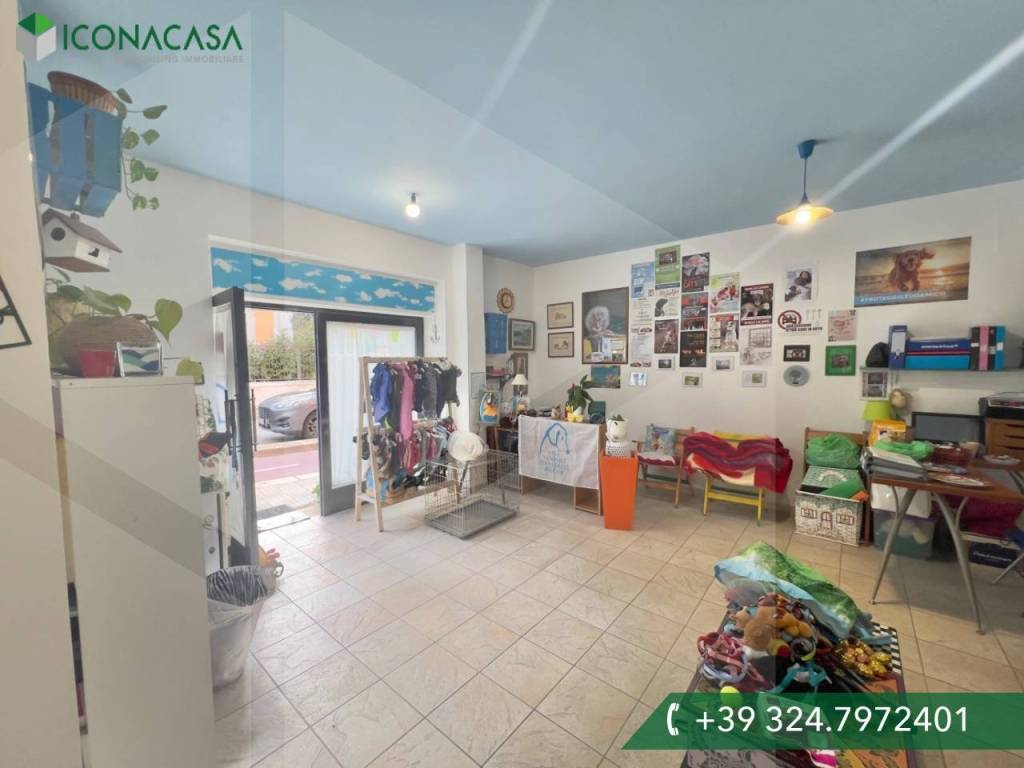 negozio in vendita a Conversano