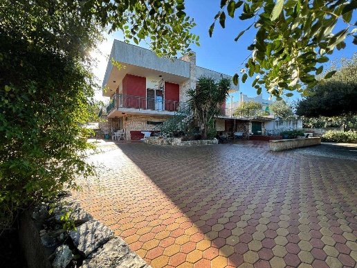 casa indipendente in vendita a Conversano