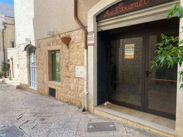locale commerciale in vendita a Conversano