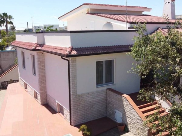 casa indipendente in vendita a Conversano