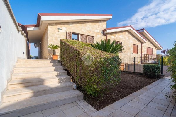 casa indipendente in vendita a Conversano