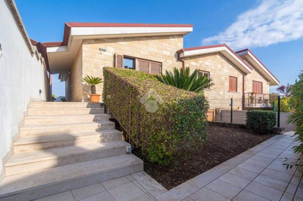 casa indipendente in vendita a Conversano