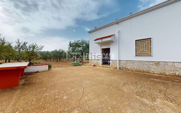 casa indipendente in vendita a Conversano