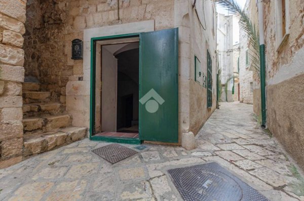 negozio in vendita a Conversano