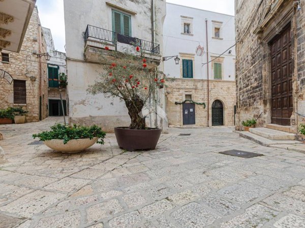 negozio in vendita a Conversano