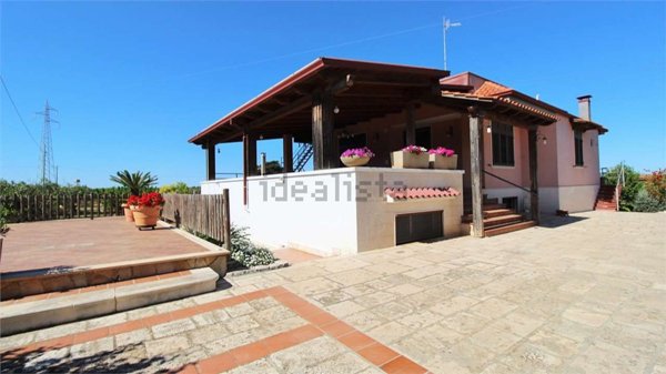 casa indipendente in vendita a Conversano