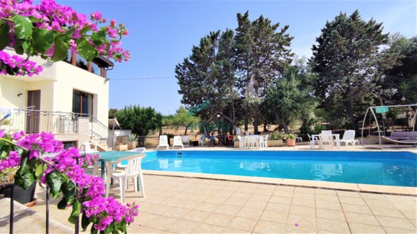 casa indipendente in vendita a Conversano