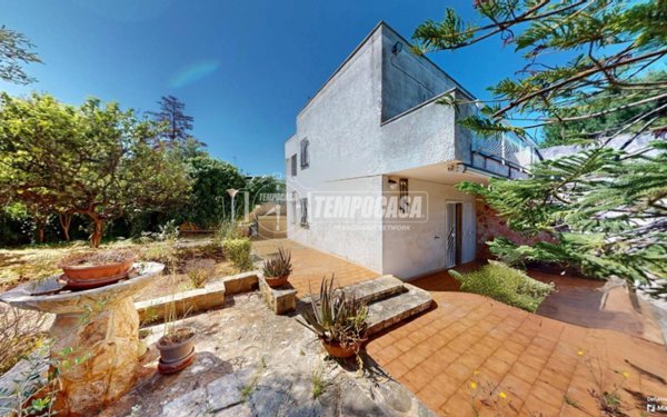 casa indipendente in vendita a Conversano