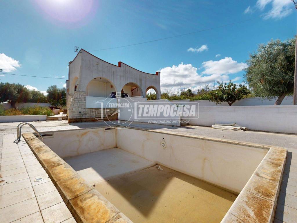 casa indipendente in vendita a Conversano