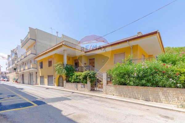 casa indipendente in vendita a Conversano