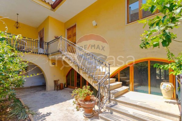 casa indipendente in vendita a Conversano