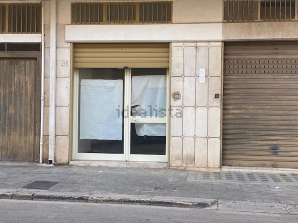 locale commerciale in vendita a Conversano