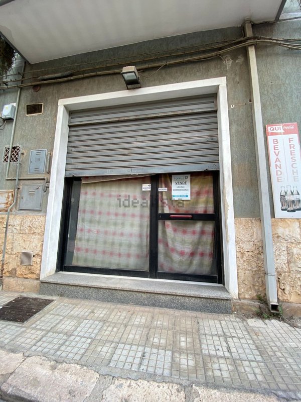 locale commerciale in vendita a Conversano