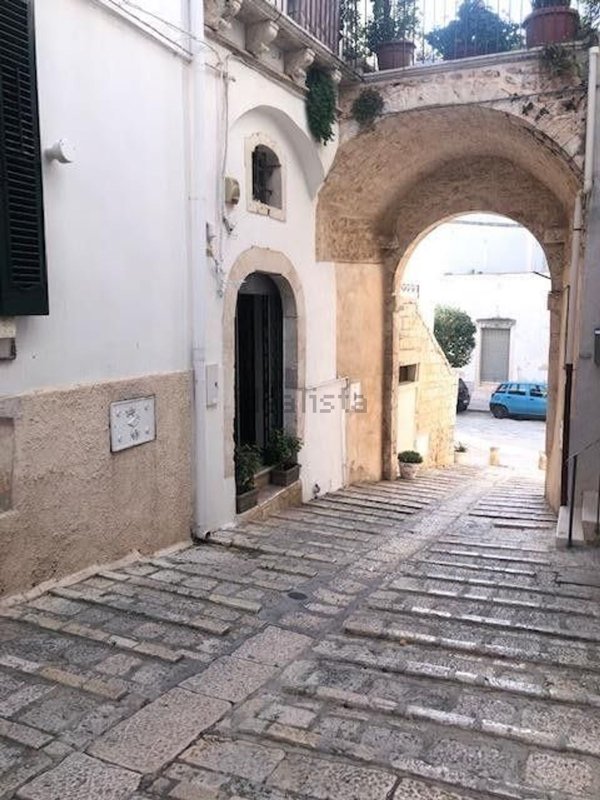 locale commerciale in vendita a Conversano