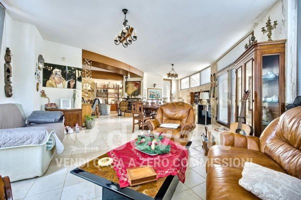 casa indipendente in vendita a Conversano