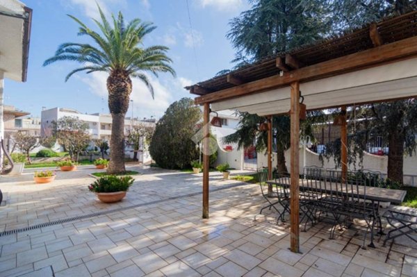 casa indipendente in vendita a Conversano