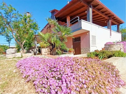 casa indipendente in vendita a Conversano