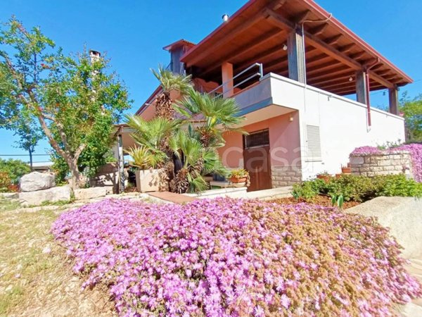 casa indipendente in vendita a Conversano