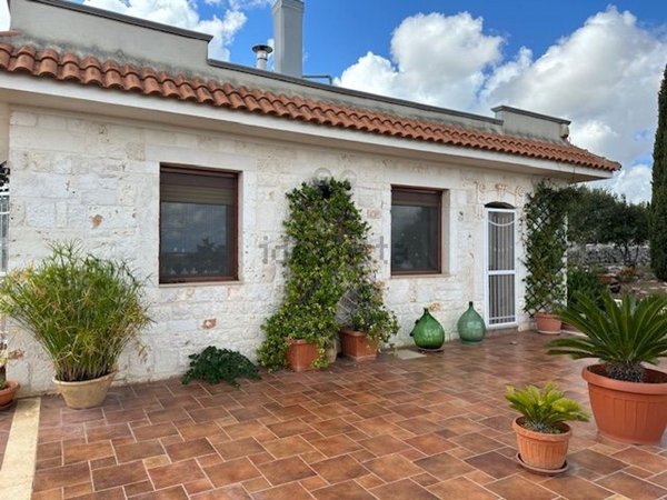 casa indipendente in vendita a Conversano