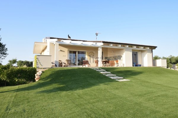 casa indipendente in vendita a Conversano