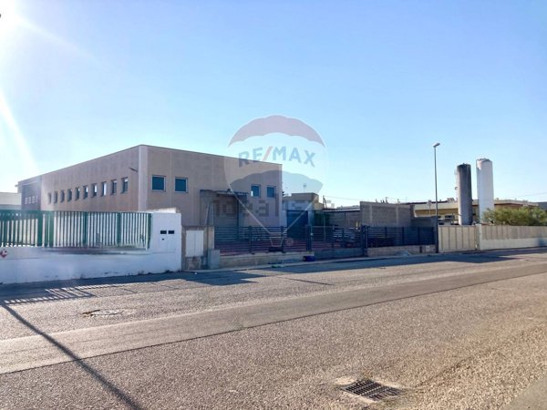 capannone in vendita a Conversano