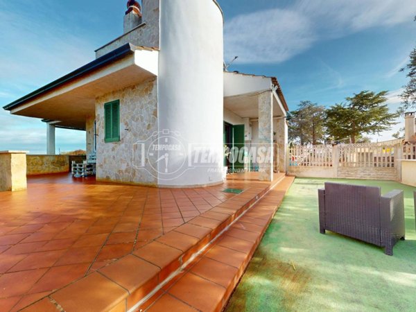 casa indipendente in vendita a Conversano