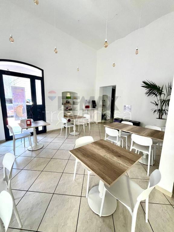 locale commerciale in vendita a Conversano