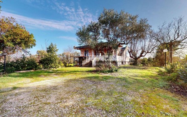 casa indipendente in vendita a Conversano