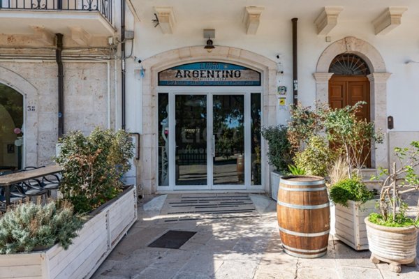 negozio in vendita a Conversano