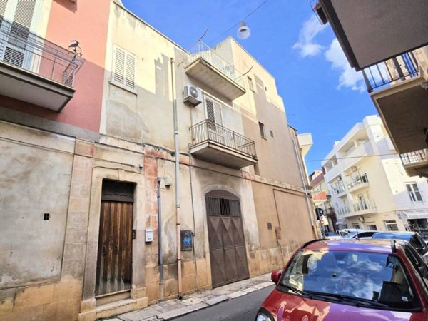 casa indipendente in vendita a Conversano