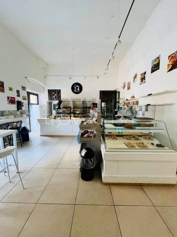 negozio in vendita a Conversano