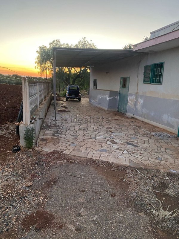 casa indipendente in vendita a Conversano