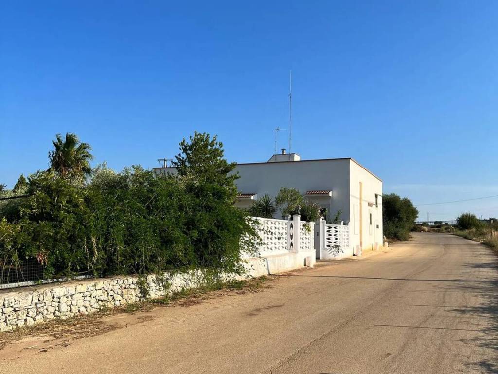 casa indipendente in vendita a Conversano