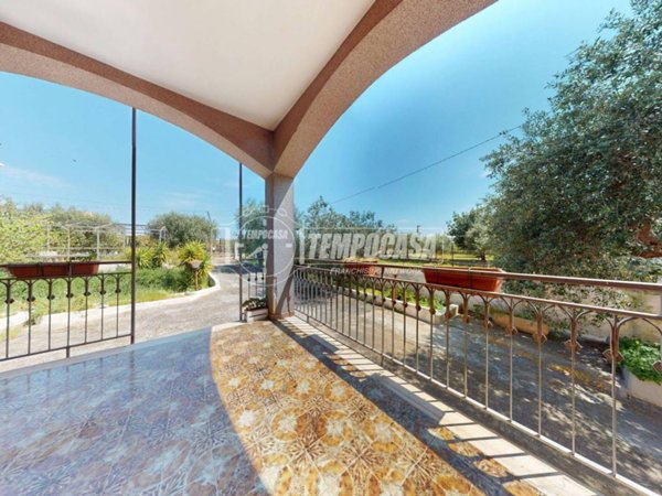 casa indipendente in vendita a Conversano