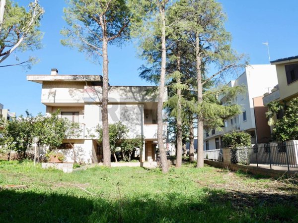 casa indipendente in vendita a Conversano