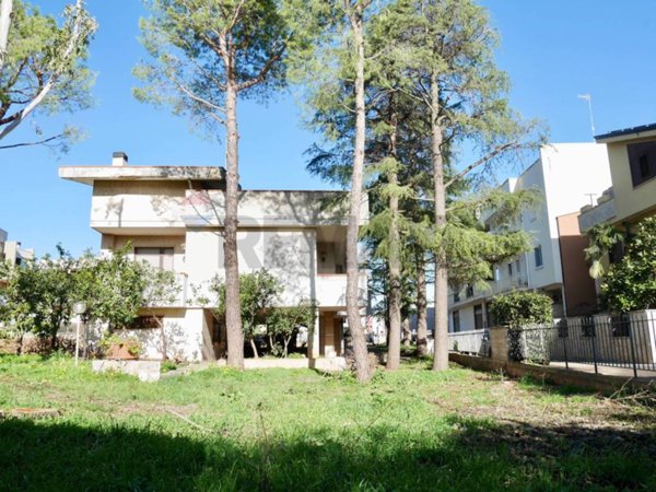 casa indipendente in vendita a Conversano
