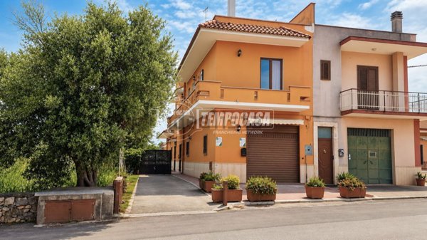 casa indipendente in vendita a Conversano in zona Triggianello