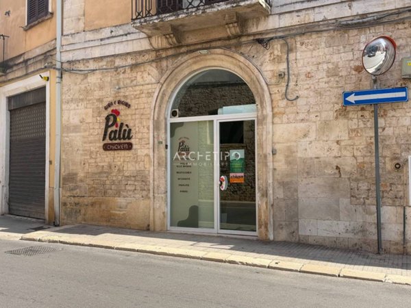 negozio in vendita a Conversano