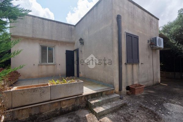 casa indipendente in vendita a Conversano