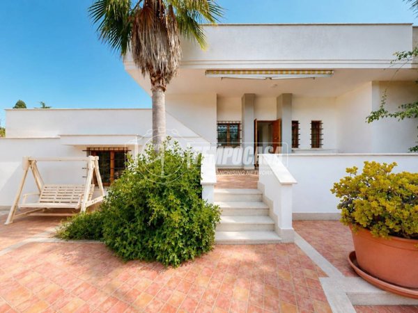 casa indipendente in vendita a Conversano