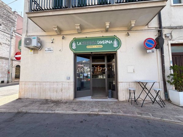 negozio in vendita a Conversano
