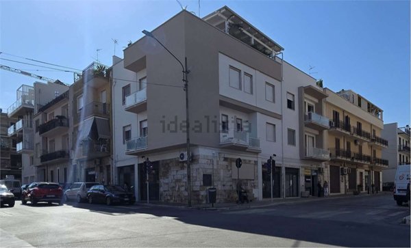 locale commerciale in vendita a Conversano