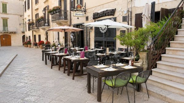 negozio in vendita a Conversano