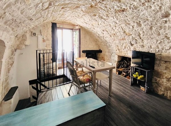 casa indipendente in vendita a Conversano