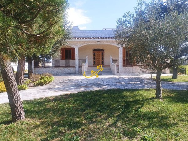 casa indipendente in vendita a Conversano
