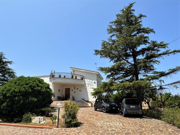 casa indipendente in vendita a Conversano